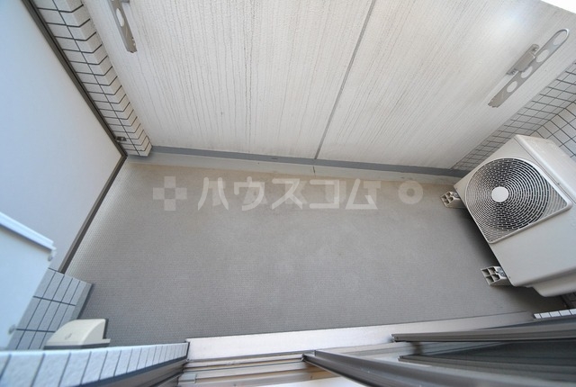 23/30 バルコニー