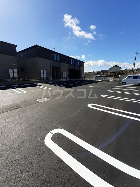 14/20 駐車場