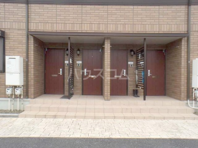 2/4 エントランス