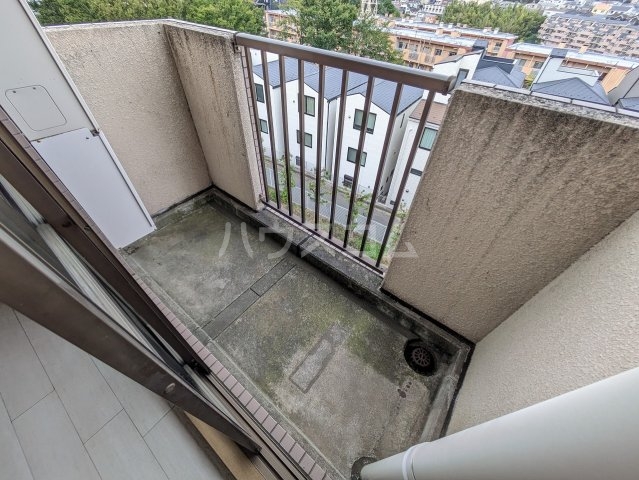 21/30 バルコニー