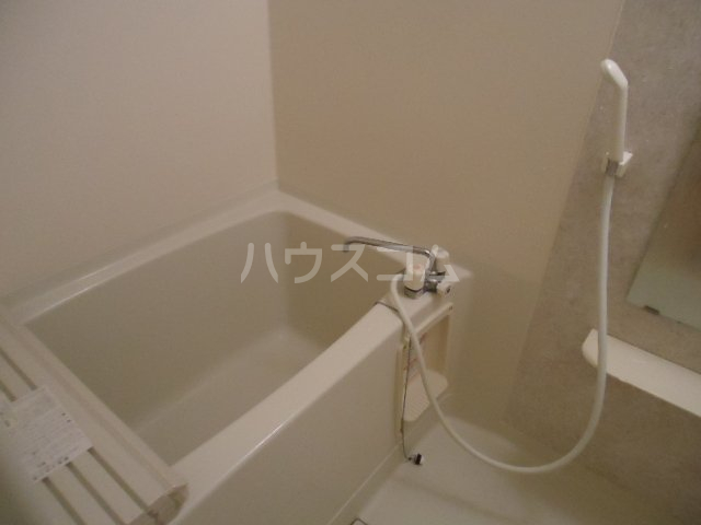 13/30 浴室