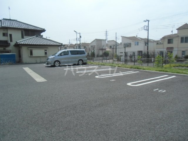 22/22 駐車場