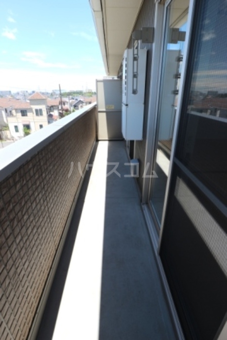 16/22 バルコニー