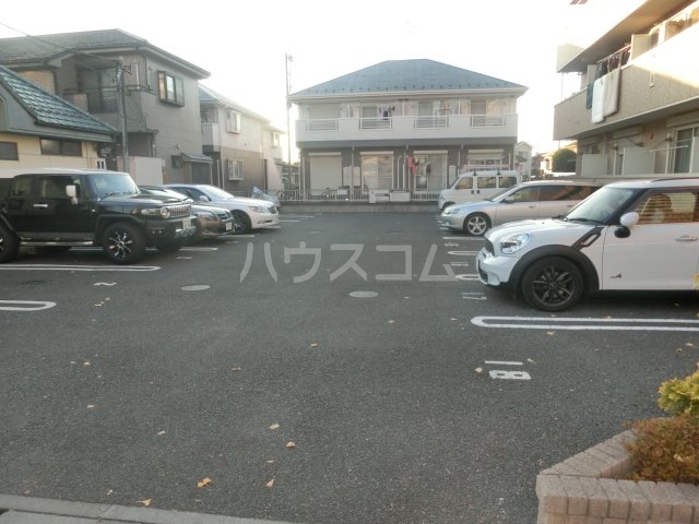 22/30 駐車場