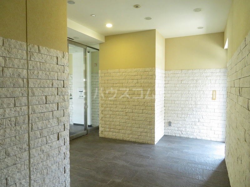 14/21 エントランス