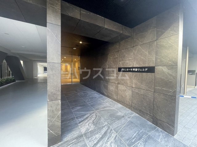 2/5 エントランス