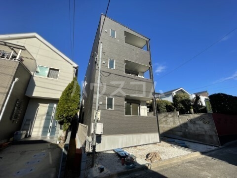 17/19 エントランス