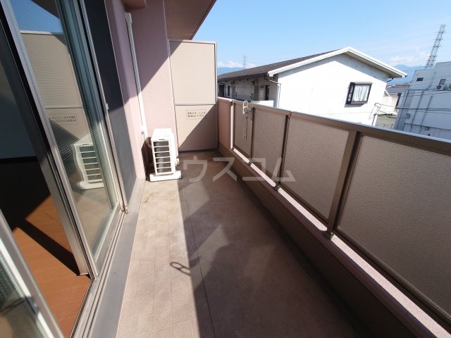15/23 バルコニー