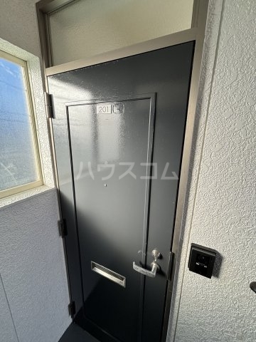 21/22 エントランス