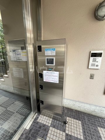 2/4 エントランス