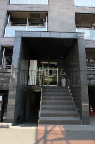 15/22 エントランス