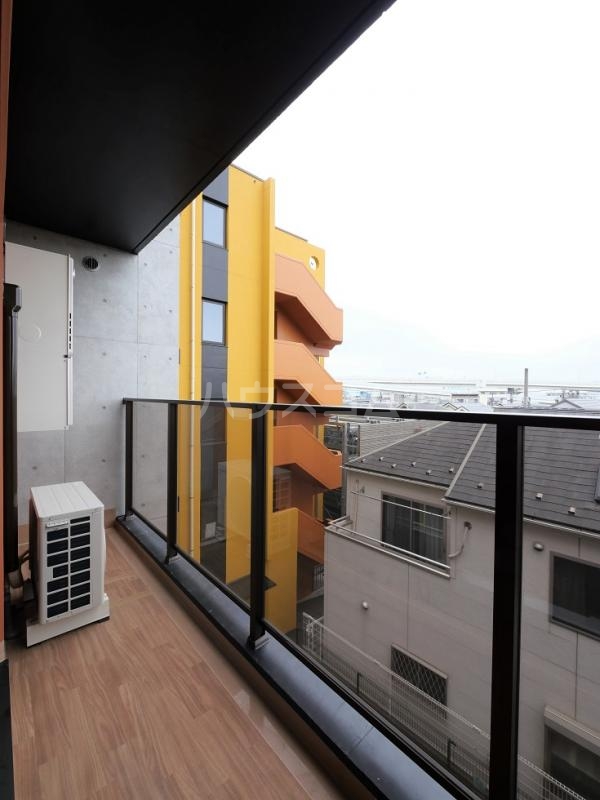 13/26 バルコニー