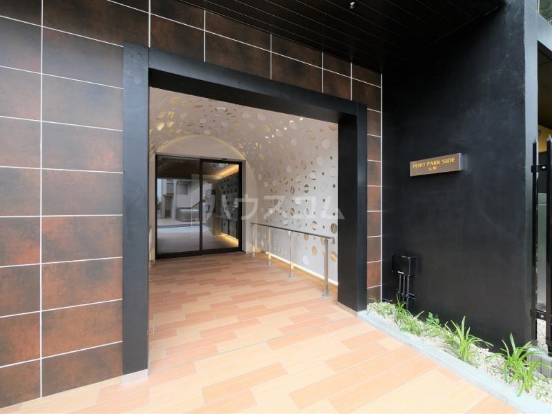 17/27 エントランス