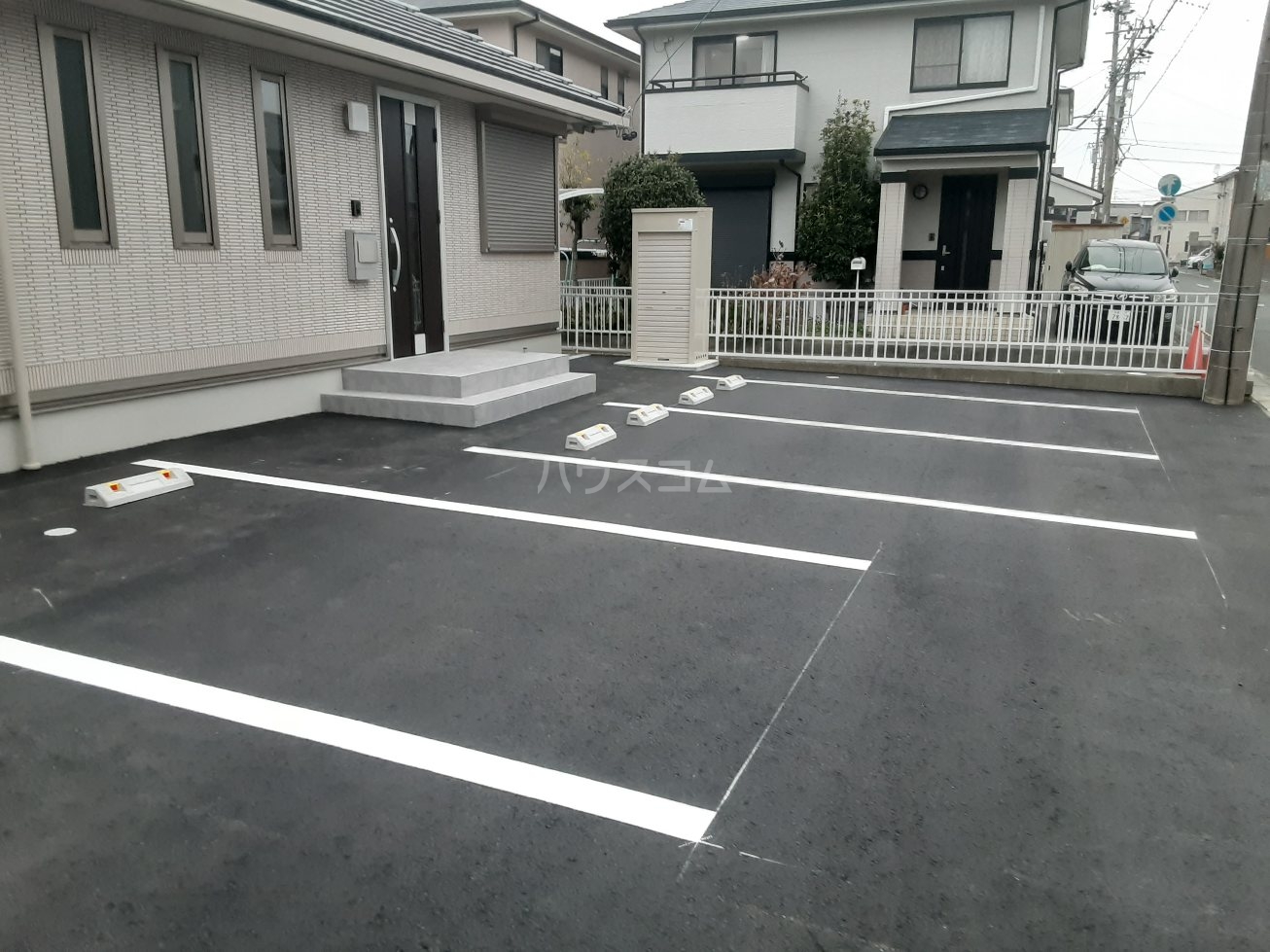 28/30 駐車場