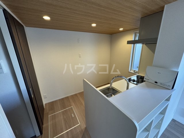 13/30 キッチン