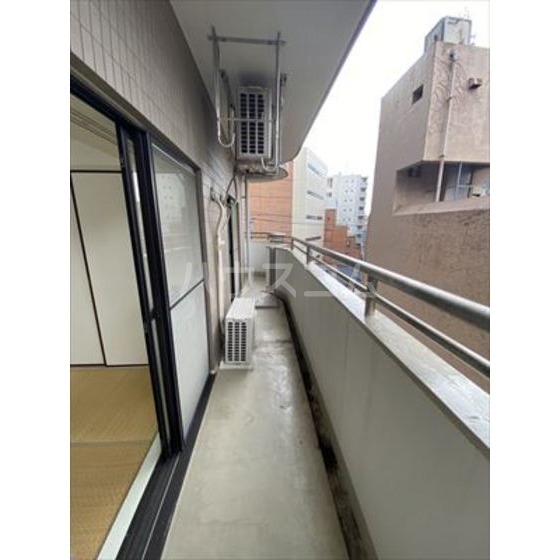 14/23 バルコニー