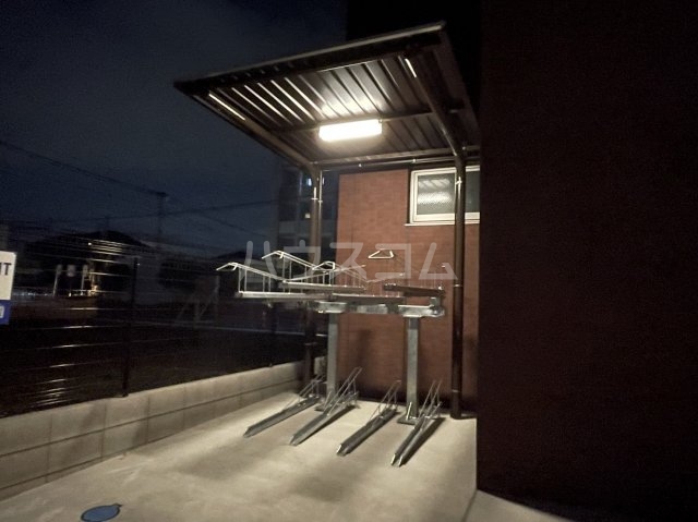 17/26 エントランス