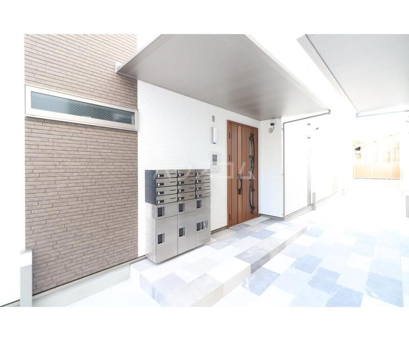 22/22 エントランス