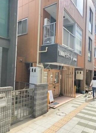 22/30 エントランス