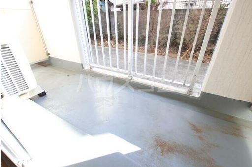 13/18 バルコニー