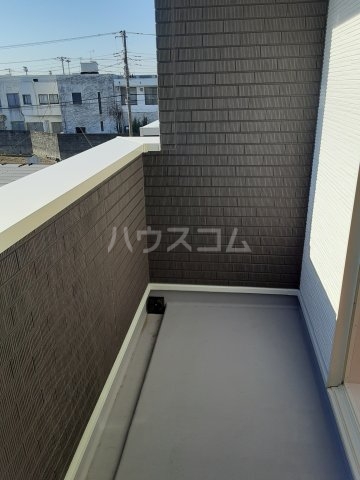 20/28 バルコニー