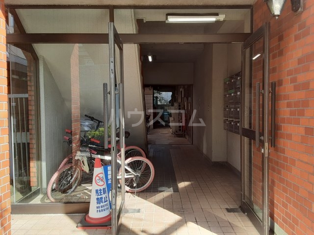 29/30 エントランス