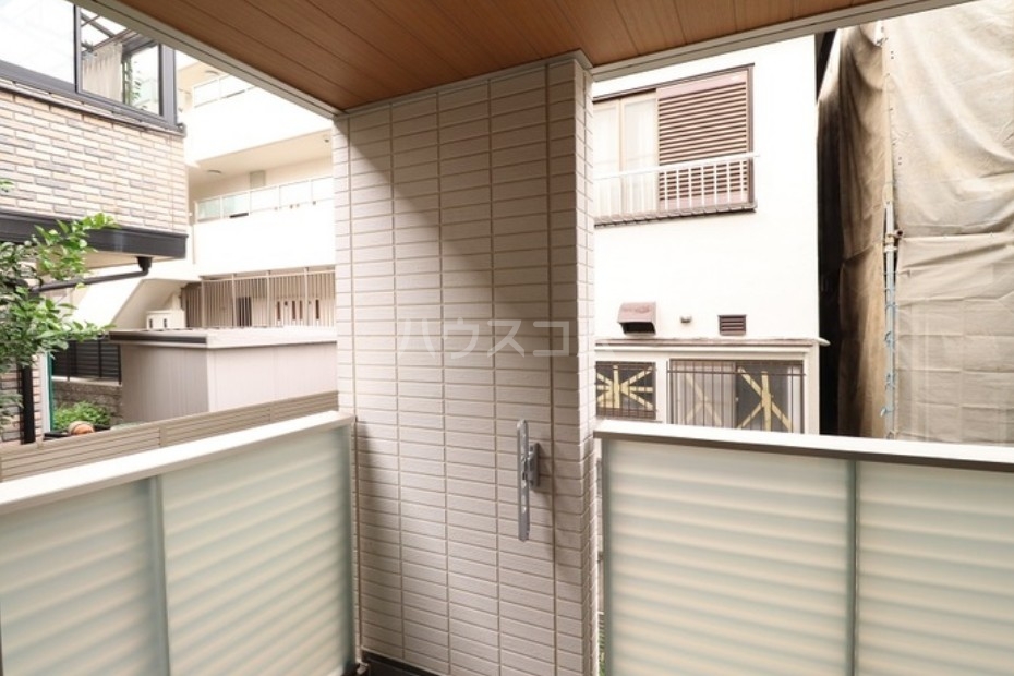 13/28 バルコニー