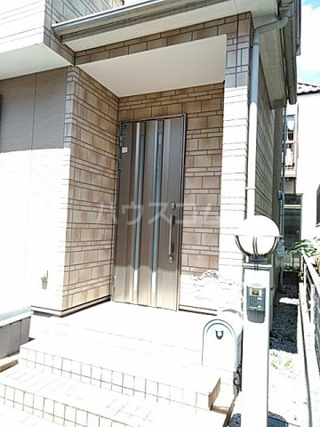 2/3 エントランス