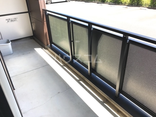 21/26 バルコニー