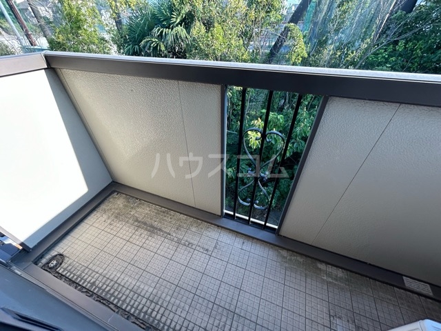 20/30 バルコニー