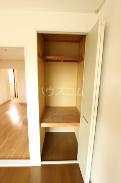 13/30 収納