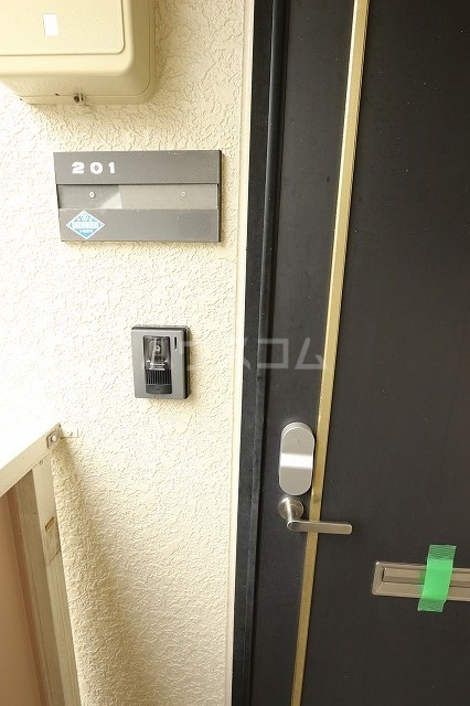 17/30 玄関
