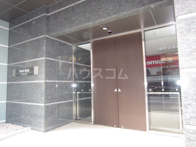 18/30 エントランス