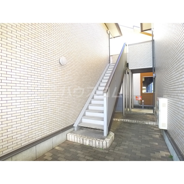 2/13 エントランス