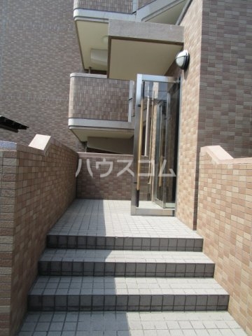 2/10 エントランス