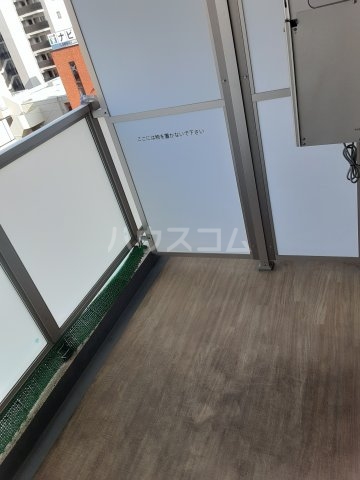 17/30 バルコニー