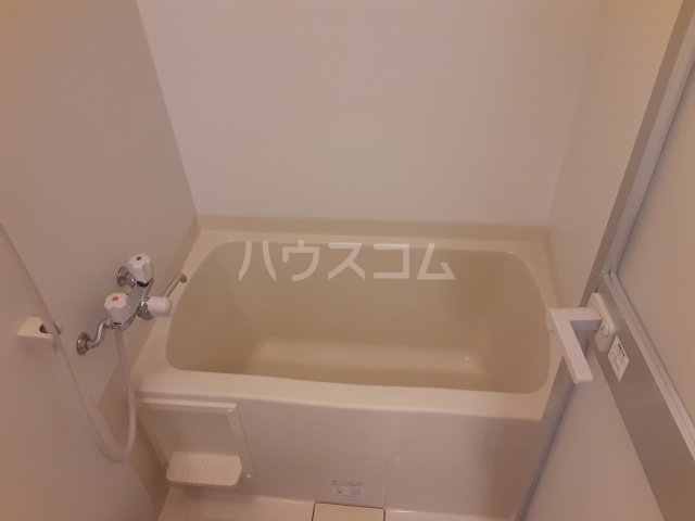 16/30 浴室