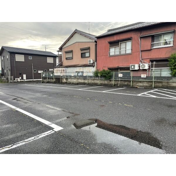 20/26 駐車場