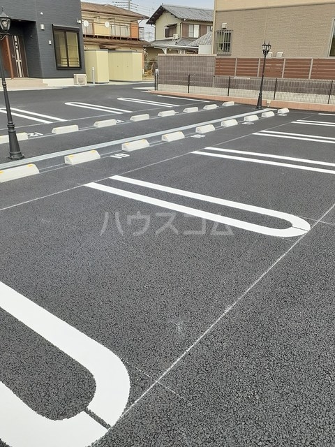 22/28 駐車場