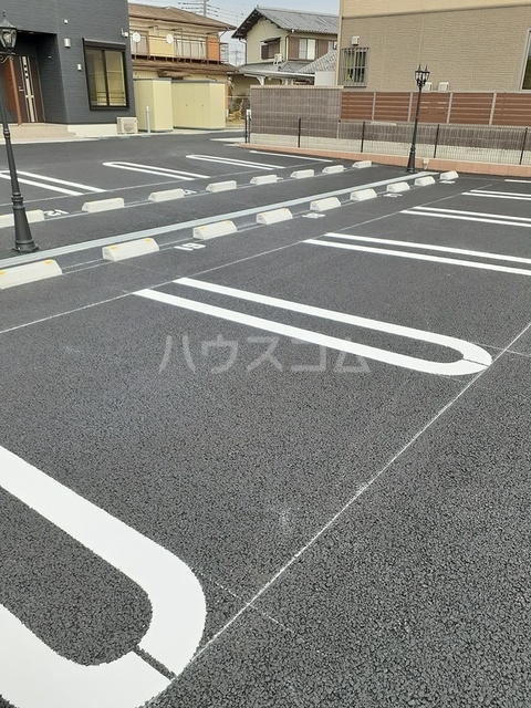 21/28 駐車場