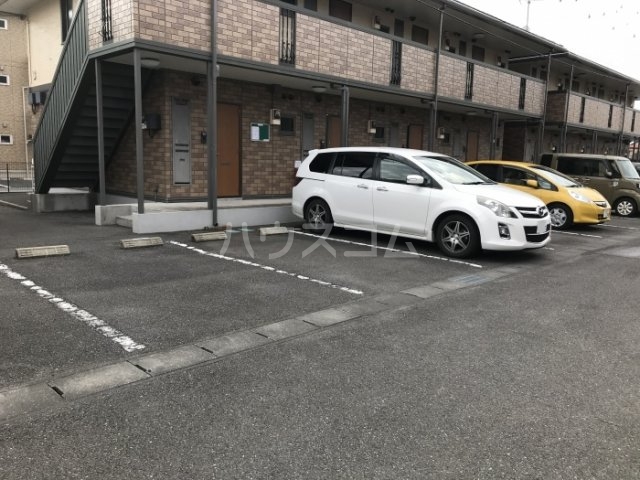 21/29 駐車場