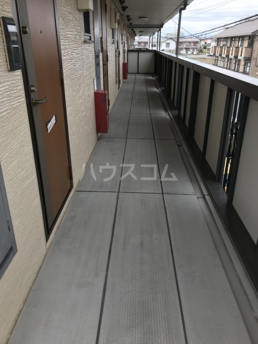 20/29 エントランス