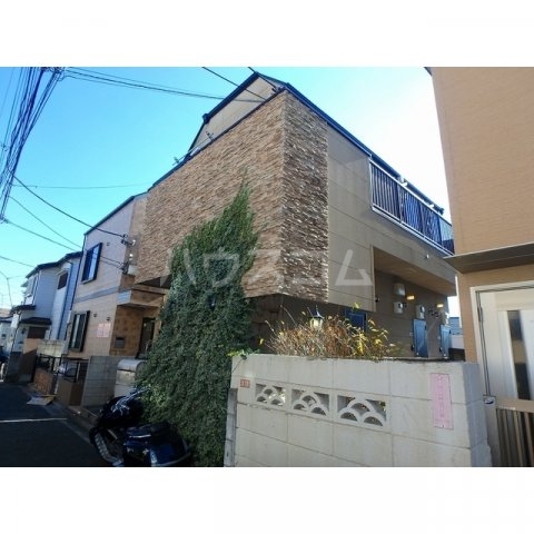 24/28 エントランス