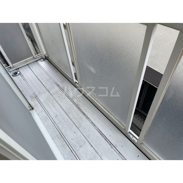 14/27 バルコニー