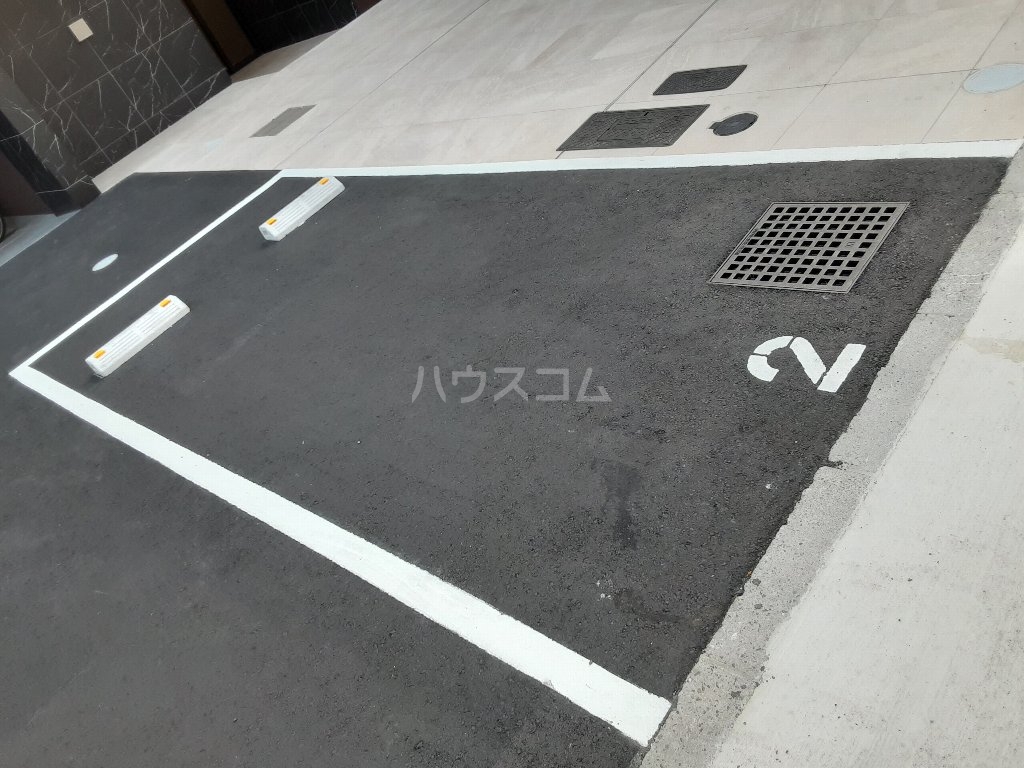 28/30 駐車場