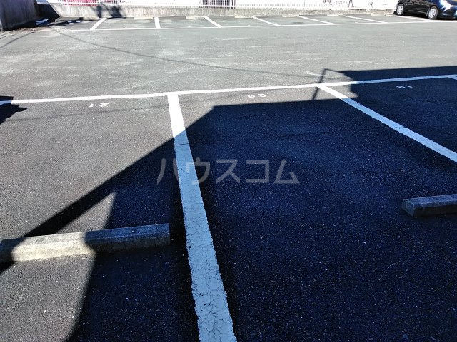 22/30 駐車場