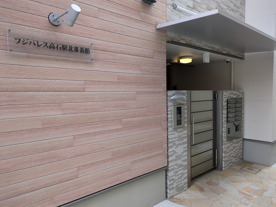 16/21 エントランス