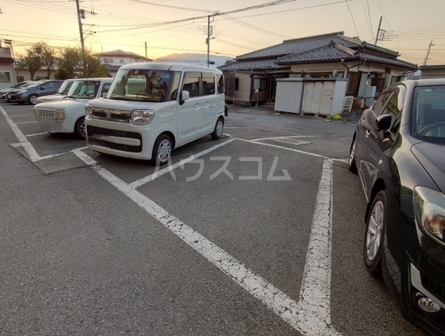 17/22 駐車場