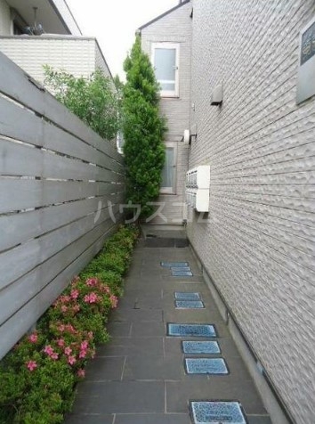 2/5 エントランス