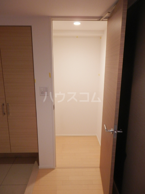 13/30 玄関